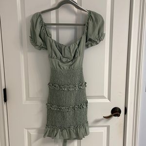 Green short sleeve mini dress